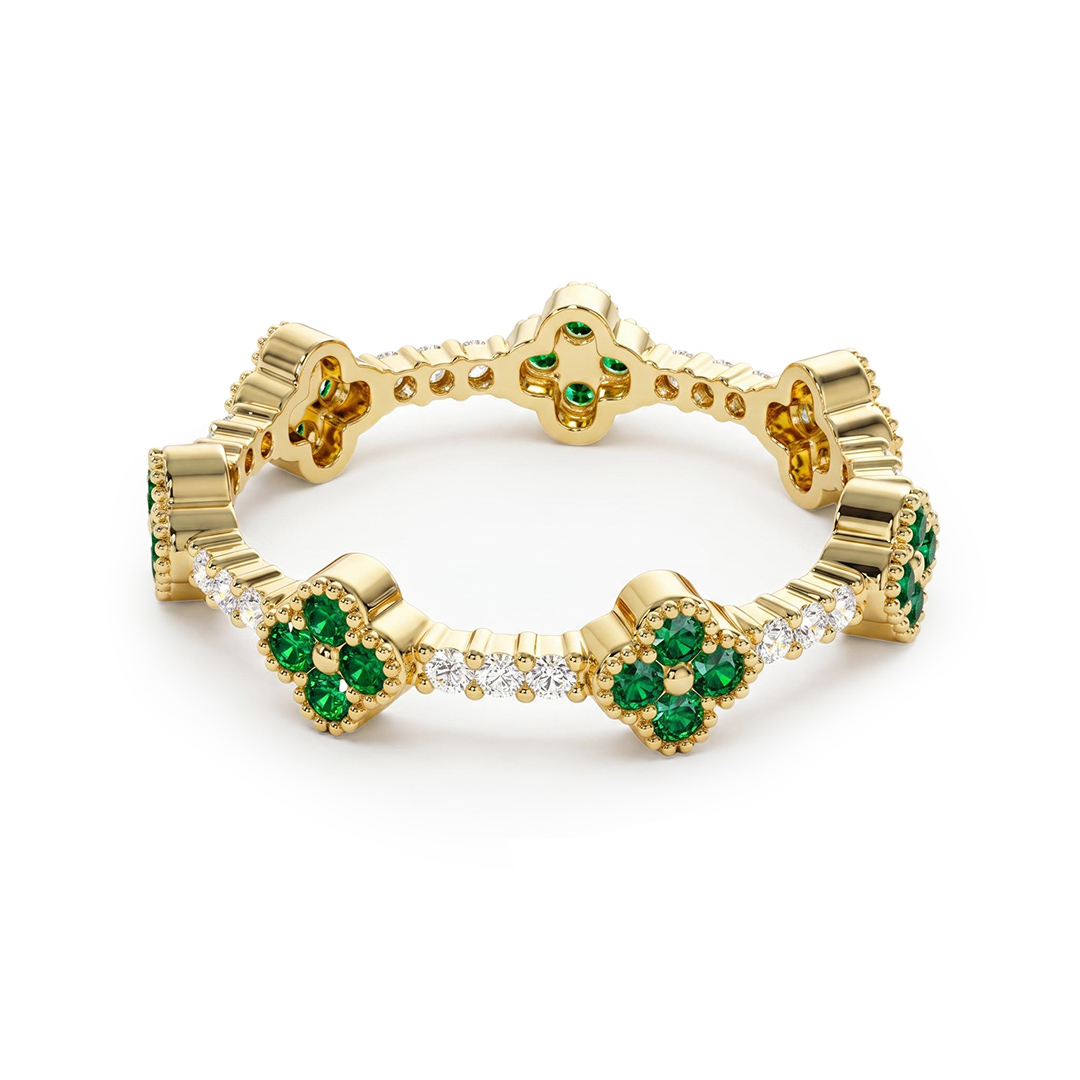 Four-Leaf Clover Pave Diamond Wedding Band Four-Leaf Clover Pave Diamond Wedding Band