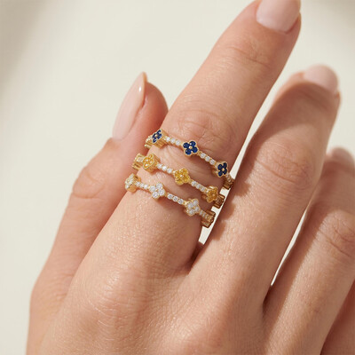 Four-Leaf Clover Pave Diamond Wedding Band