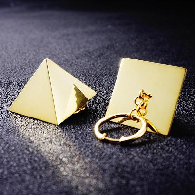 Unique Yellow gold Triangular Pyramid Earrings Deposit
