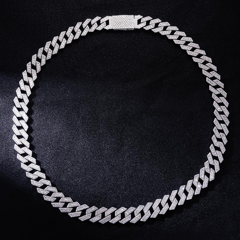 Custom 925S & VVS Moissanite Prong Cuban Link Chain