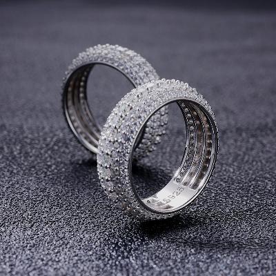 Custom S925 & VVS1 Moissanite Simple Band Ring
