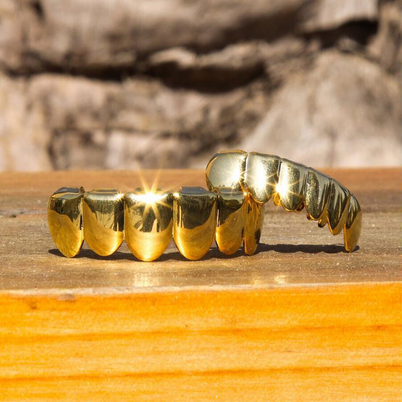 Pre-made Fang Grillz Set