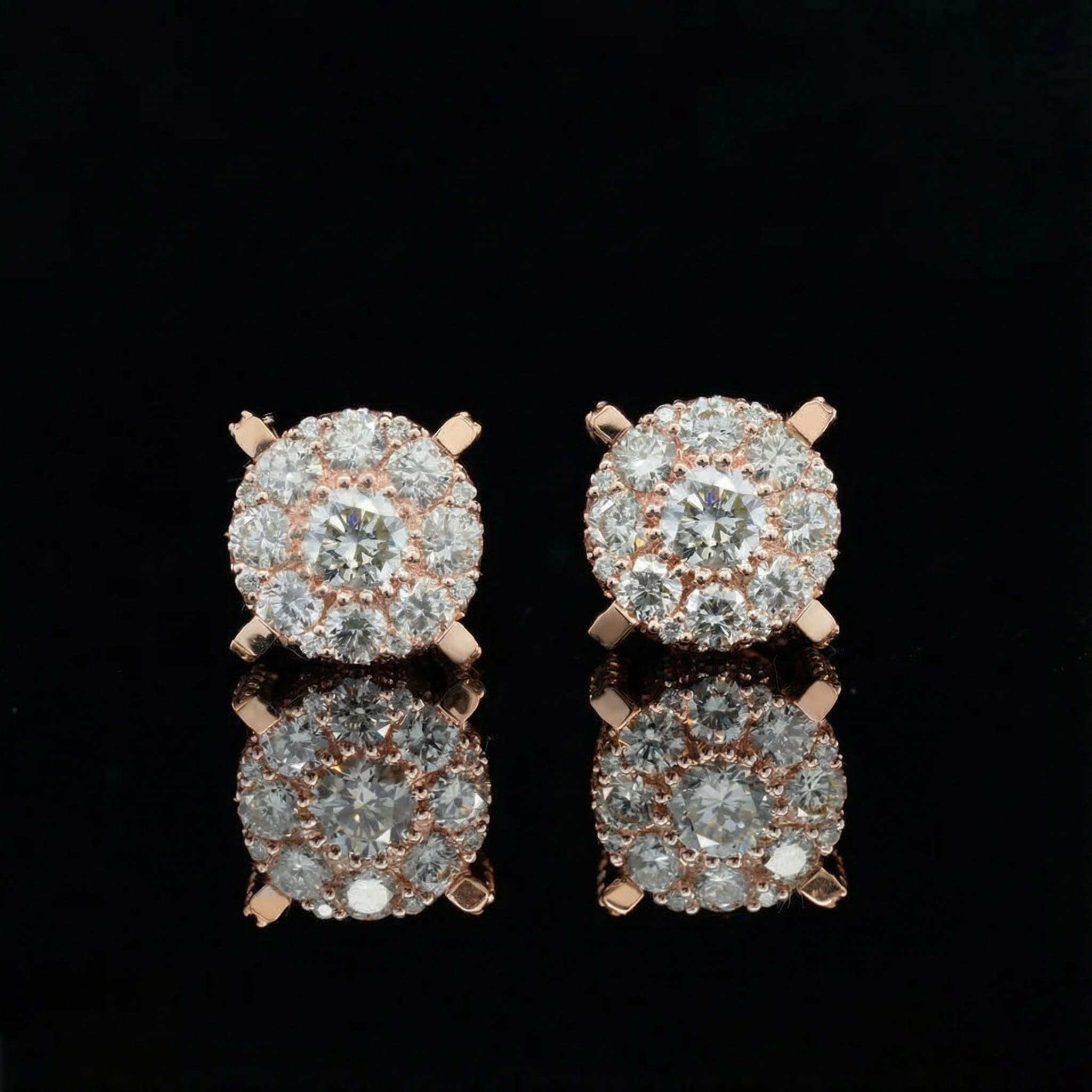S925 Silver Micro Paved Moissanite Stud Earrings S925 Silver Micro Paved Moissanite Stud Earrings