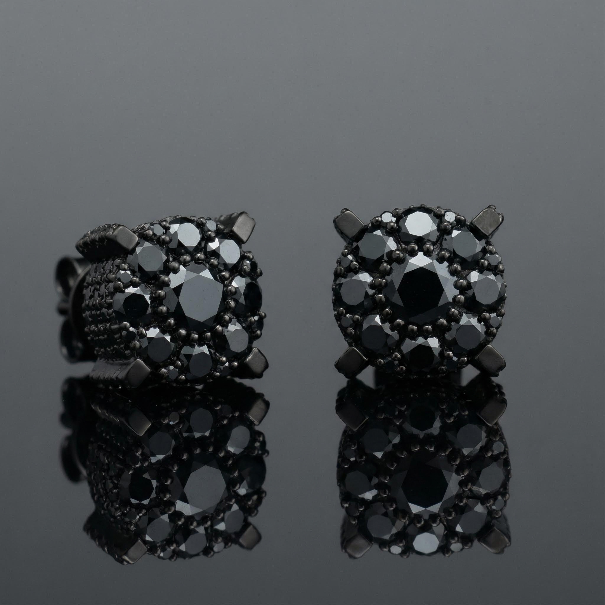 S925 Silver Micro Paved Black Moissanite Stud Earrings S925 Silver Micro Paved Black Moissanite Stud Earrings