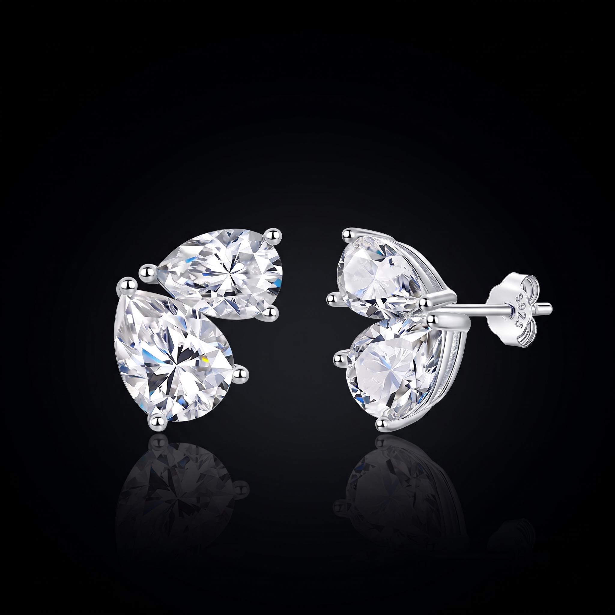 925 Silver & VVS1 Moissanite Twin Pear Cut Stud Earrings 925 Silver & VVS1 Moissanite Twin Pear Cut Stud Earrings