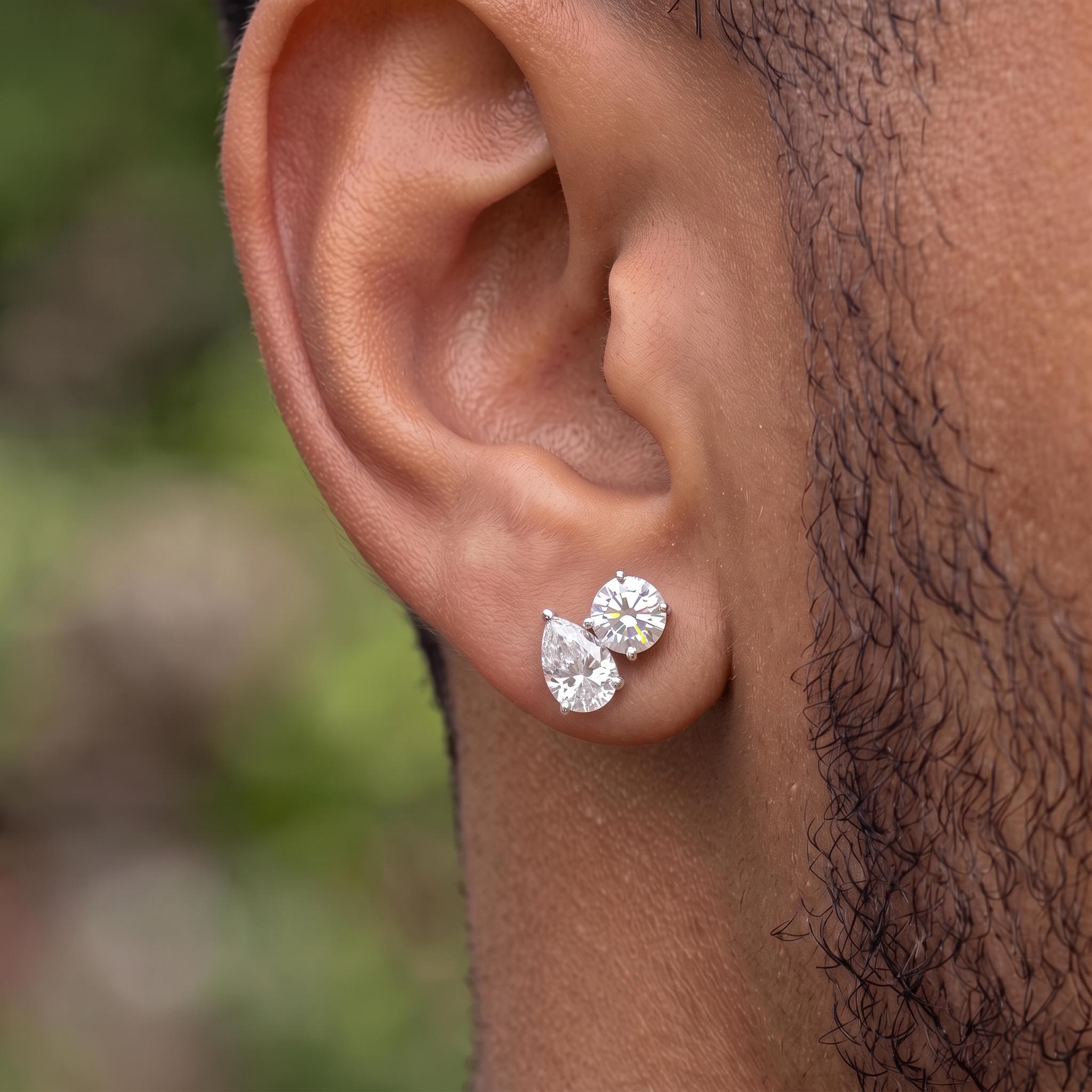 925 Silver & VVS1 Moissanite Pear & Round Cut Stud Earrings 925 Silver & VVS1 Moissanite Pear & Round Cut Stud Earrings