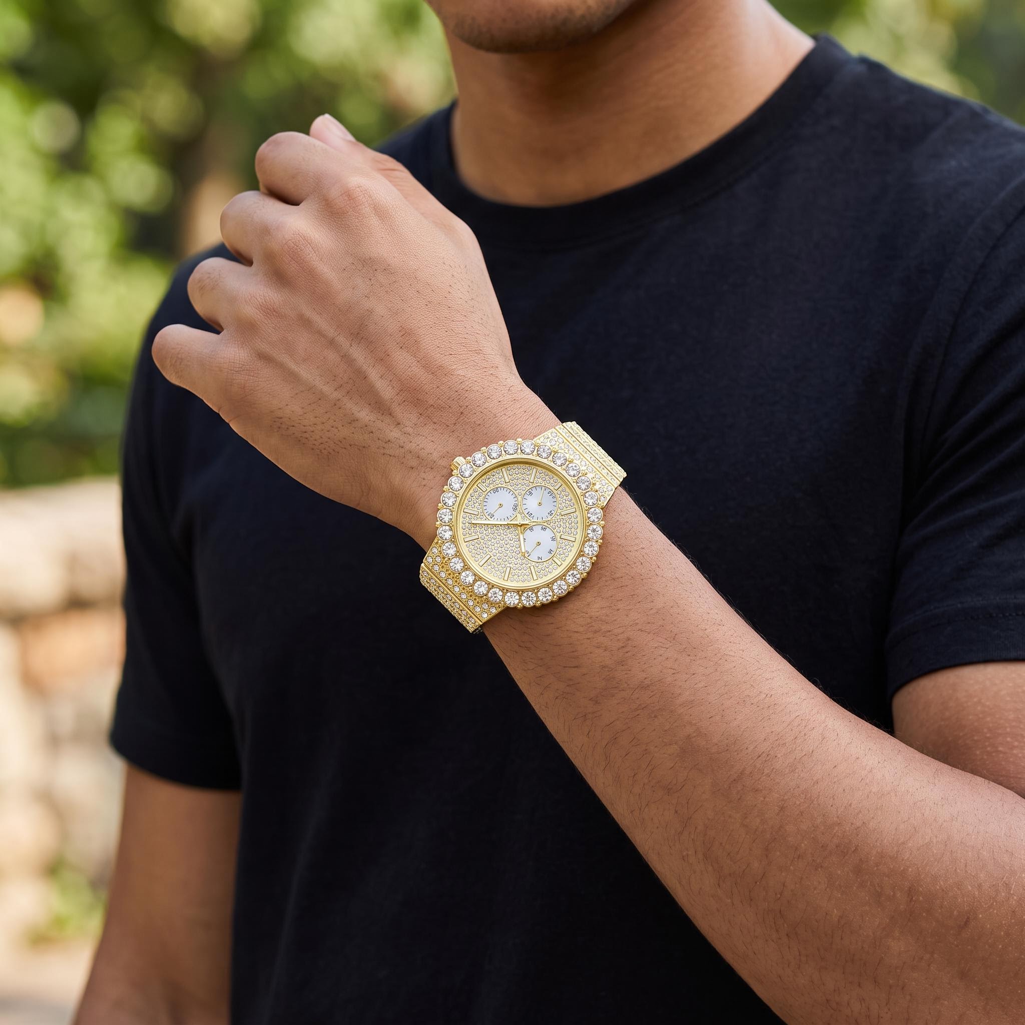 Iced Out Round Cut Luminous Men's Watch in Gold Iced Out Round Cut Luminous Men's Watch in Gold