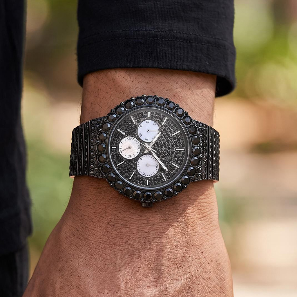 Iced Out Round Cut Luminous Men's Watch in Black Iced Out Round Cut Luminous Men's Watch in Black