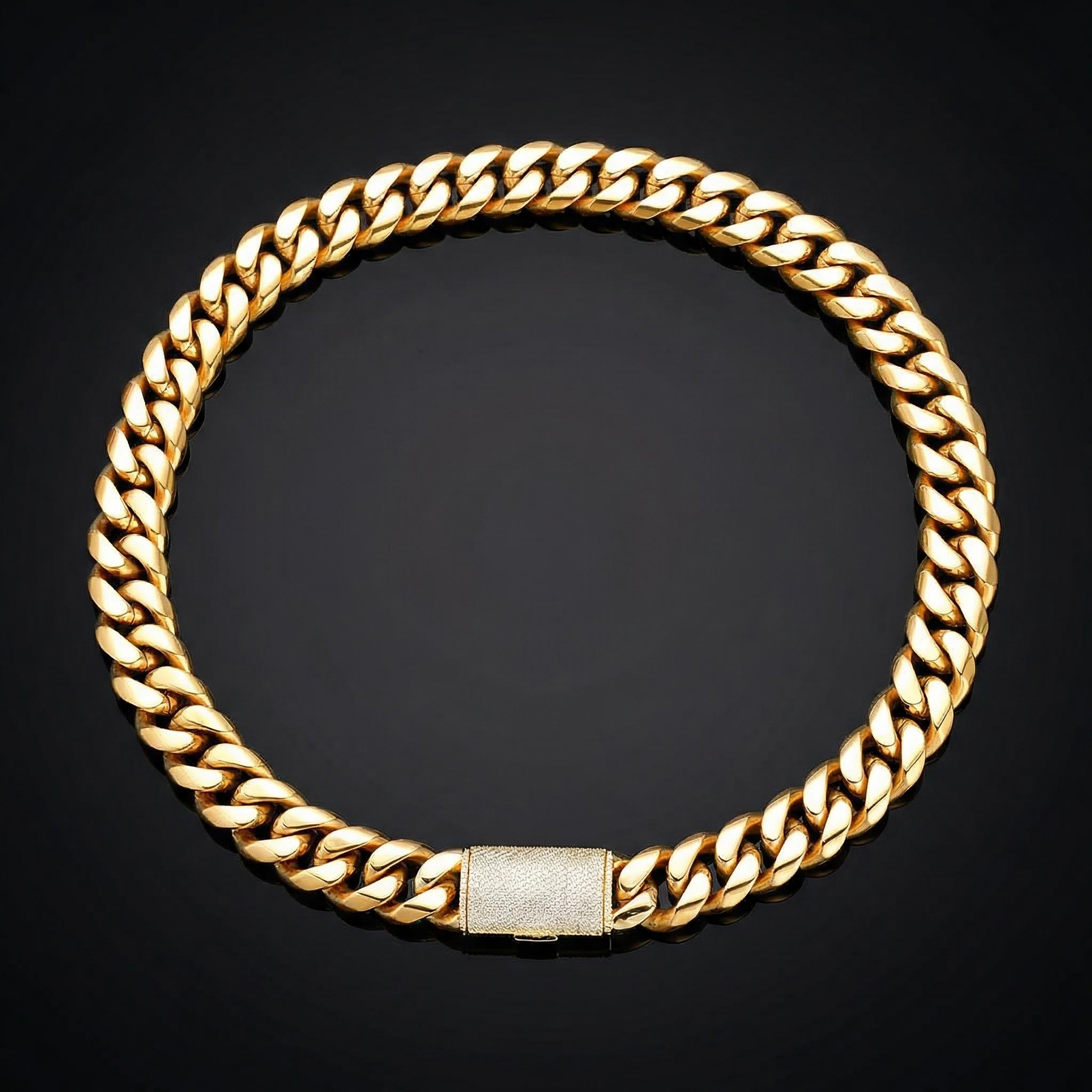 20mm/22mm Iced Clasp Cuban Chain in Gold 20mm/22mm Iced Clasp Cuban Chain in Gold