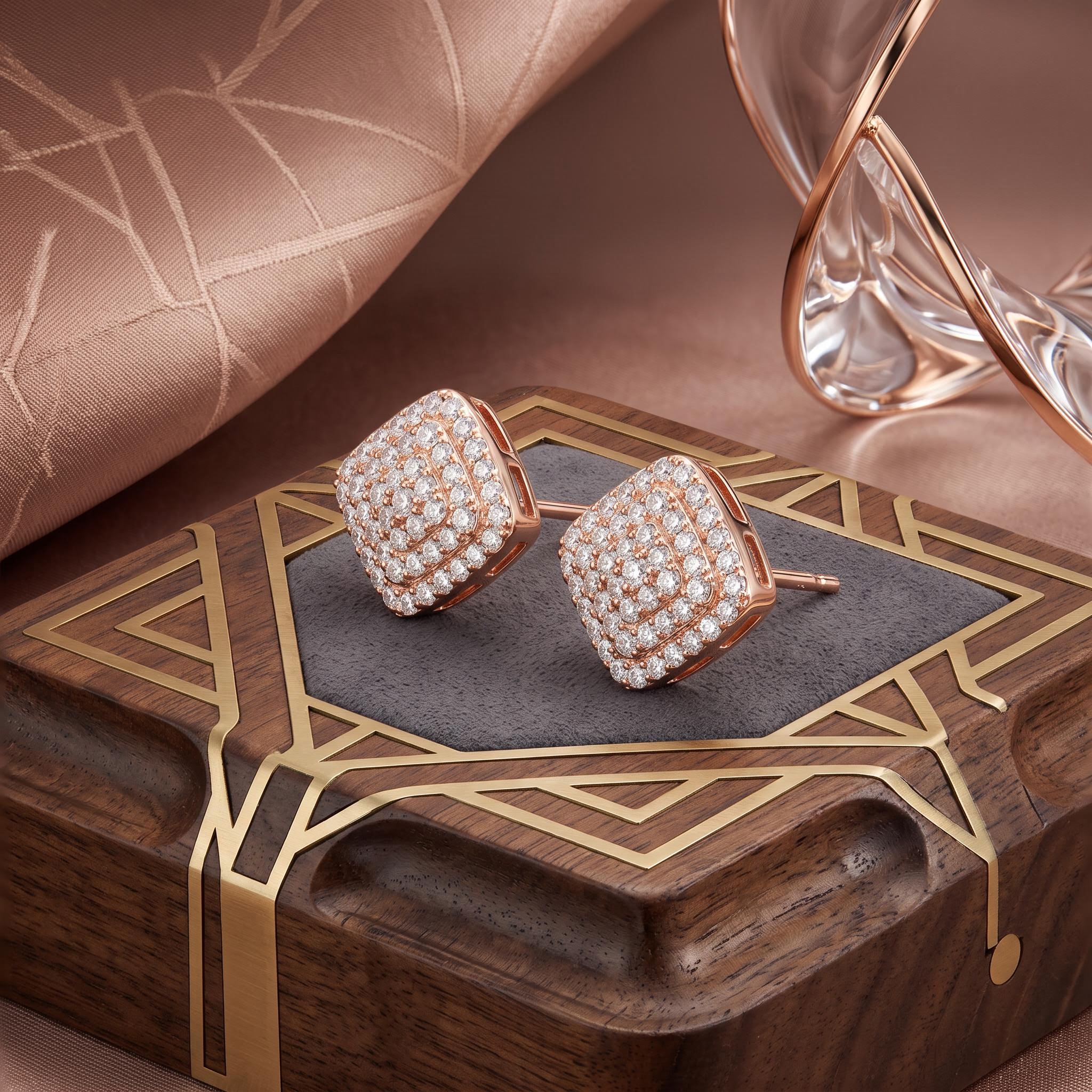 925 Silver & VVS1 Moissanite Square Earrings 925 Silver & VVS1 Moissanite Square Earrings