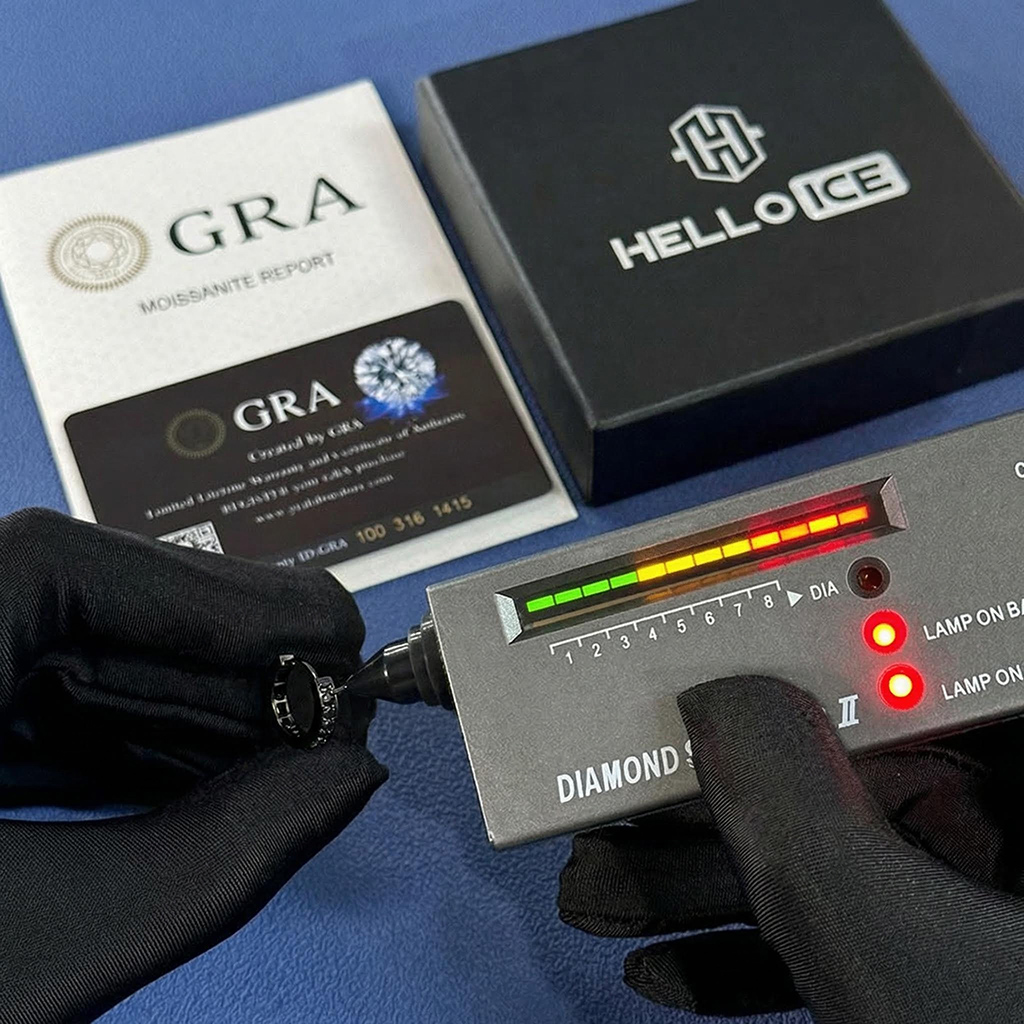 925S & VVS Moissanite Black Hoop Earrings 925S & VVS Moissanite Black Hoop Earrings