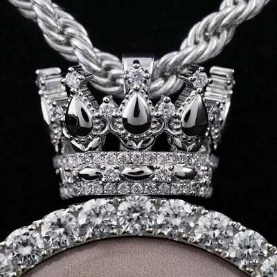 Icy-Filled Crown Disc Custom Photo Pendant