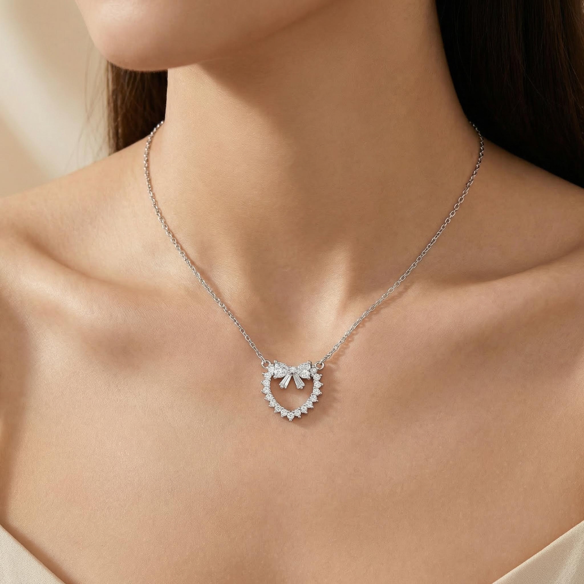1.2Ct CTW Bowtie Heart-shaped Round &Baguette Cut VVS Moissanite S925 Silver Pendant Necklace 1.2Ct CTW Bowtie Heart-shaped Round &Baguette Cut VVS Moissanite S925 Silver Pendant Necklace