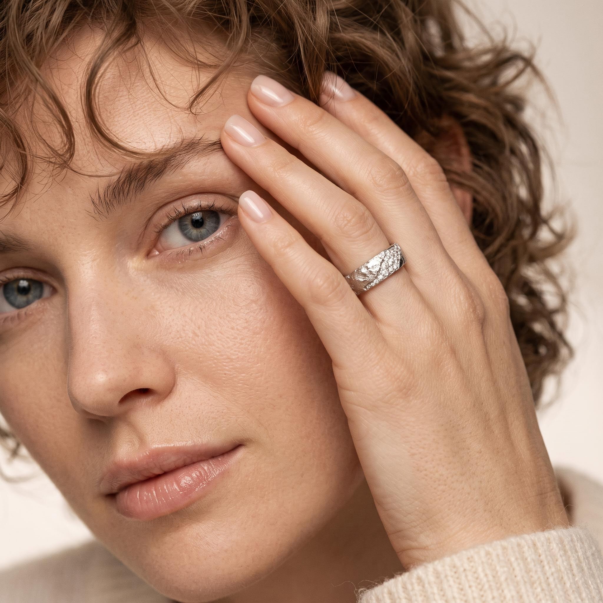 0.29 ct.tw. Matte White Galaxy Round Cut VVS Moissanite S925 Silver Wedding Band 0.29 ct.tw. Matte White Galaxy Round Cut VVS Moissanite S925 Silver Wedding Band