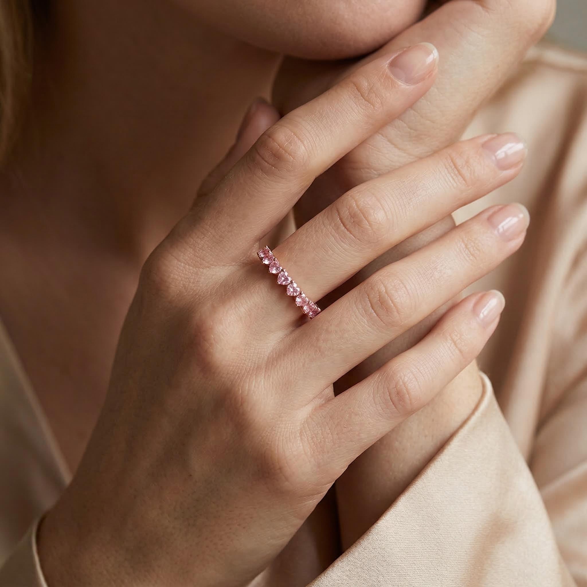 Eternity Pink Heart Cut S925 Silver Women‘s ’Band