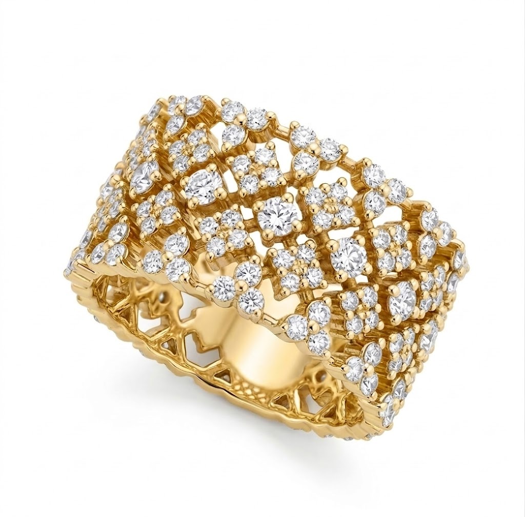 3.7 ct.tw Sparkling Round Cut S925 Silver Width Women's Band