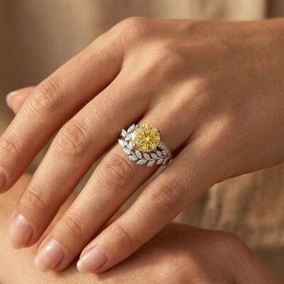 3.2 ct.tw. Vine-inspired Yellow Round Cut S925 Silver Engagement Ring