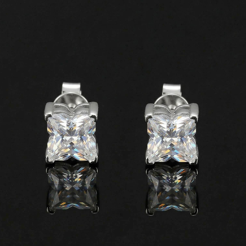 925S & VVS Moissanite Princess-Cut Four-Leaf Clover Earrings