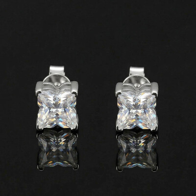 925S & VVS Moissanite Princess-Cut Four-Leaf Clover Earrings