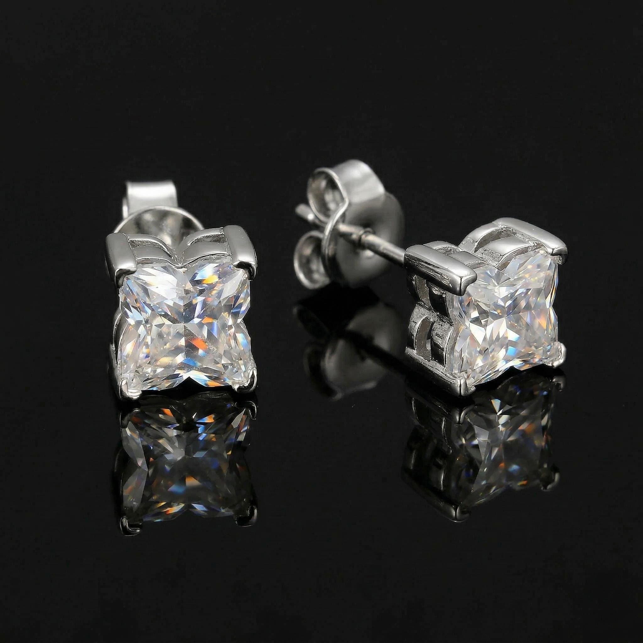 925S & VVS Moissanite Princess-Cut Four-Leaf Clover Earrings