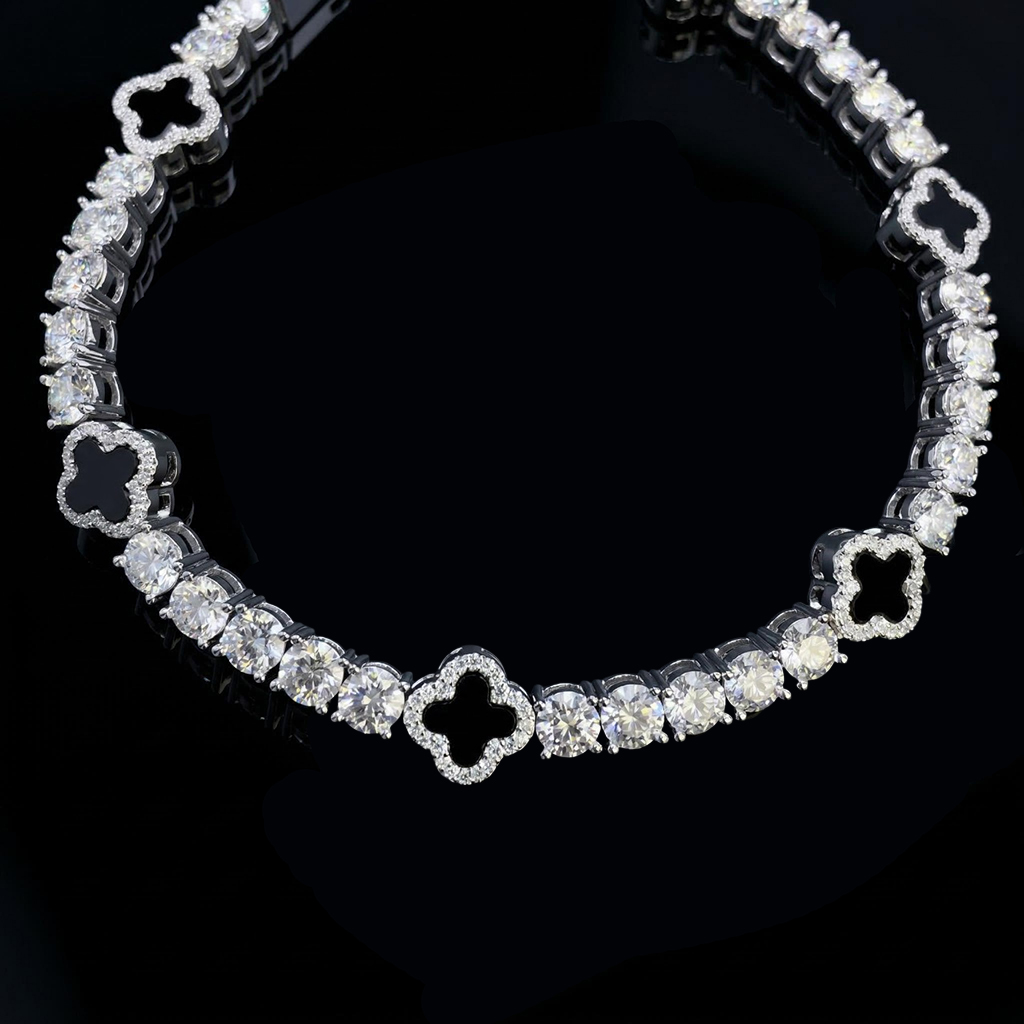 925S & VVS  Moissanite 5mm Four Leaf Clover Tennis Bracelet