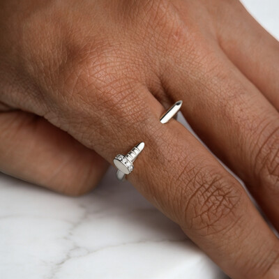 925S & VVS Moissanite Nail Ring