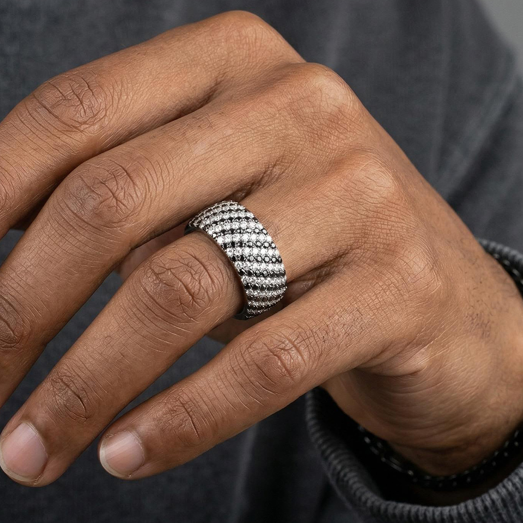 925S & VVS Moissanite Black & White Eternity Band Ring