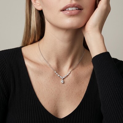 3.23 ct.tw. Chic Pear Cut Drop VVS Moissanite Necklace