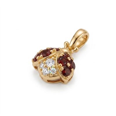 0.7 ct.tw. Ladybug-shaped Garnet Round Cut Pendant Necklace
