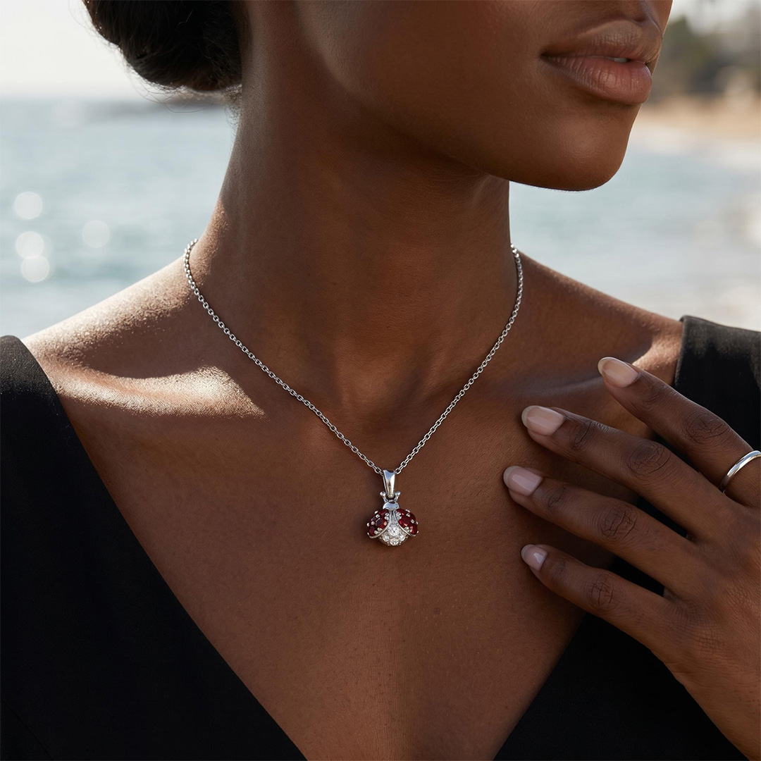 0.7 ct.tw. Ladybug-shaped Garnet Round Cut Pendant Necklace