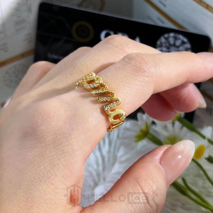 0.15 ct.tw. Mom Letters Round Cut VVS Moissanite S925 Silver Band 0.15 ct.tw. Mom Letters Round Cut VVS Moissanite S925 Silver Band