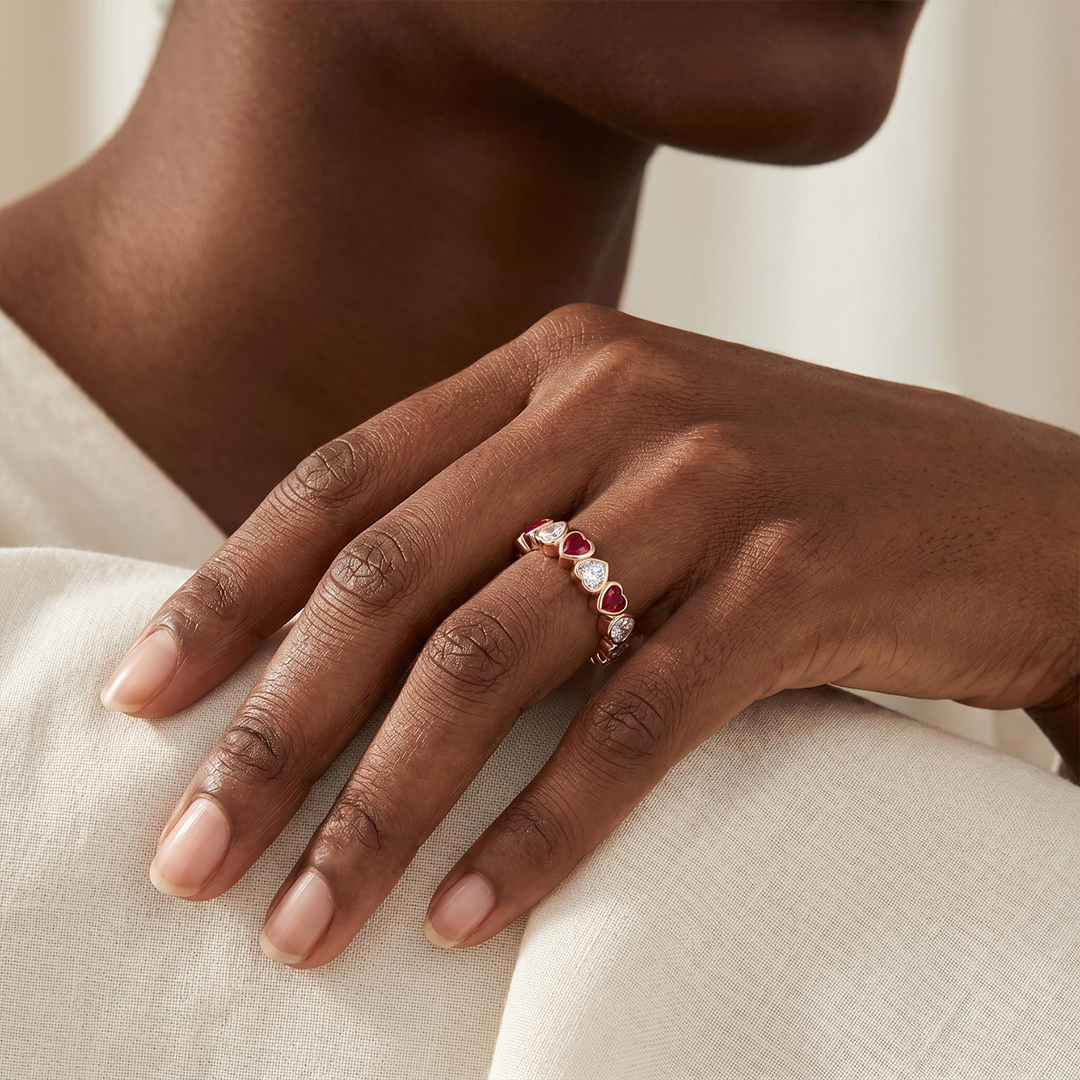 4.2 ct.tw. Alternating Bezel Hearts Rose Red & White Women's Band 4.2 ct.tw. Alternating Bezel Hearts Rose Red & White Women's Band