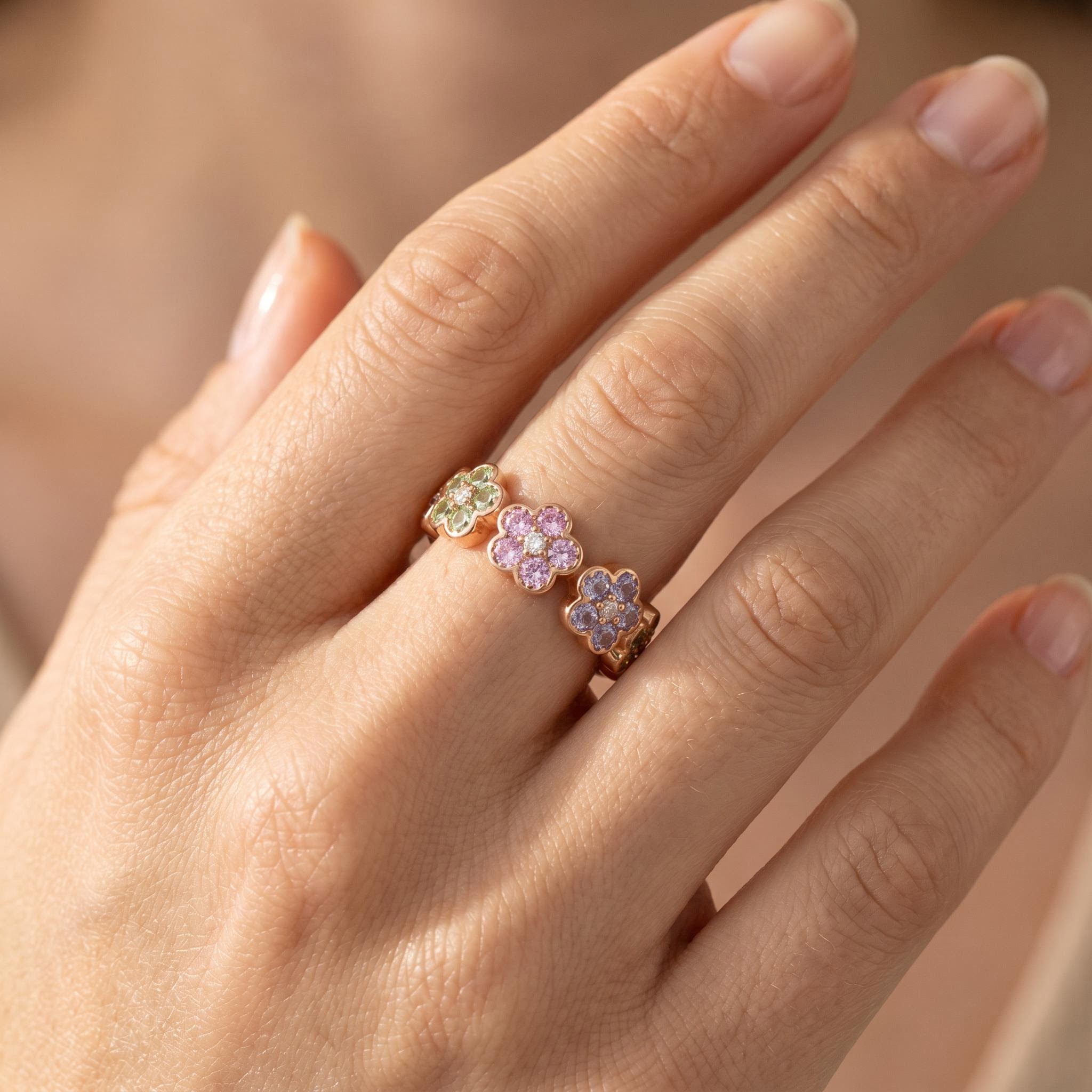 2.88 ct.tw. Flower Multicolor Round Cut Women's Band