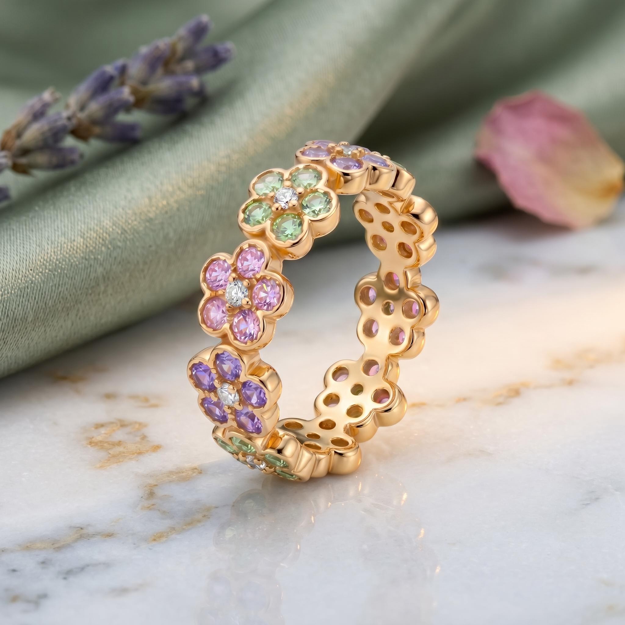 2.64 ct.tw. Flower Multicolor Round Cut Women's Band