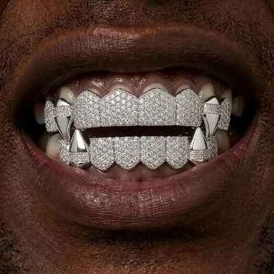 Iced Out Vampire Fangs Grillz Set