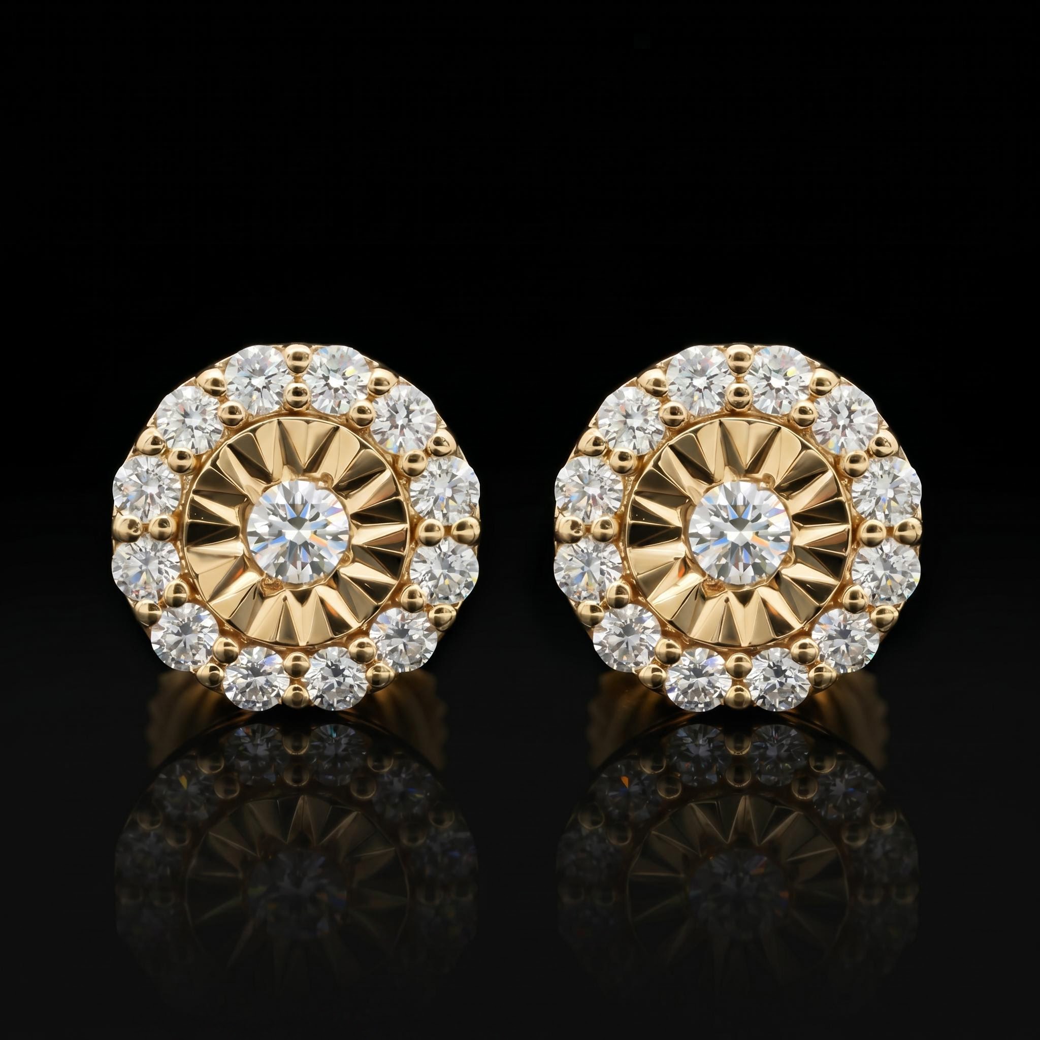 925 Silver & VVS1 Moissanite Round Cut Halo Stud Earrings 925 Silver & VVS1 Moissanite Round Cut Halo Stud Earrings