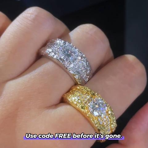 925 Silver & VVS1 Moissanite Cushion Cut Universe Band Ring