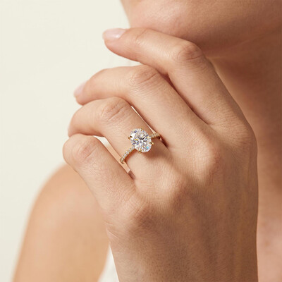 0.3Ct/0.5Ct/1Ct/1.5Ct Classic Oval-Cut Paved Solitaire Lab Grown Diamond Engagement Ring