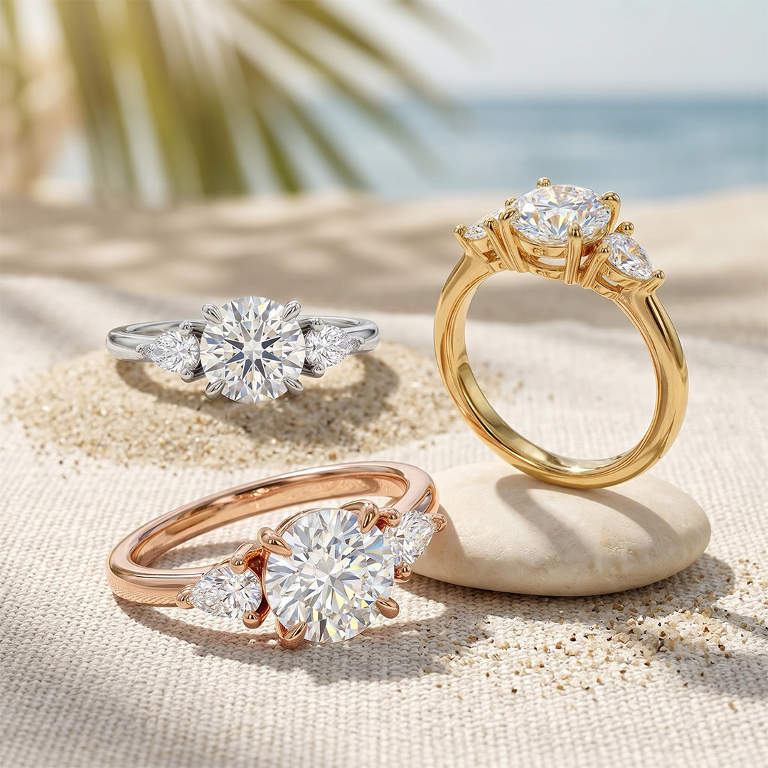 0.75Ct/1.0Ct Elegant Three-Stone Round with Pear Cut Lab Grown Diamond Engagement Ring