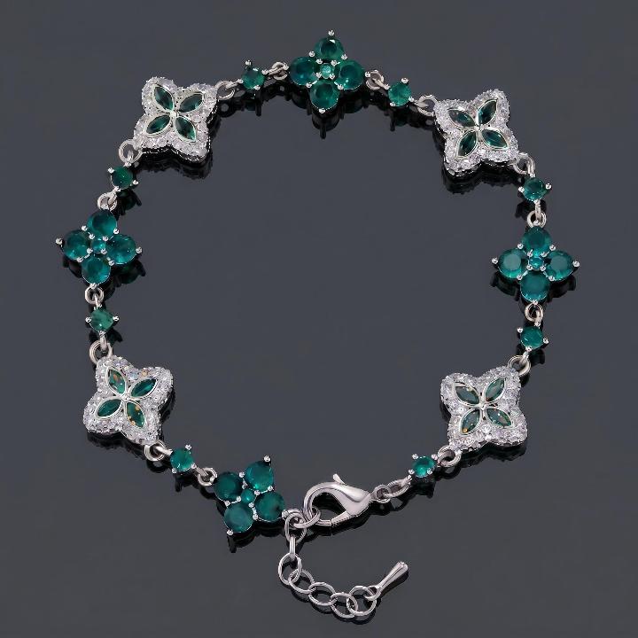 Iced Out 14mm Four Leaf Clover Bracelet - Black/Emerald Iced Out 14mm Four Leaf Clover Bracelet - Black/Emerald