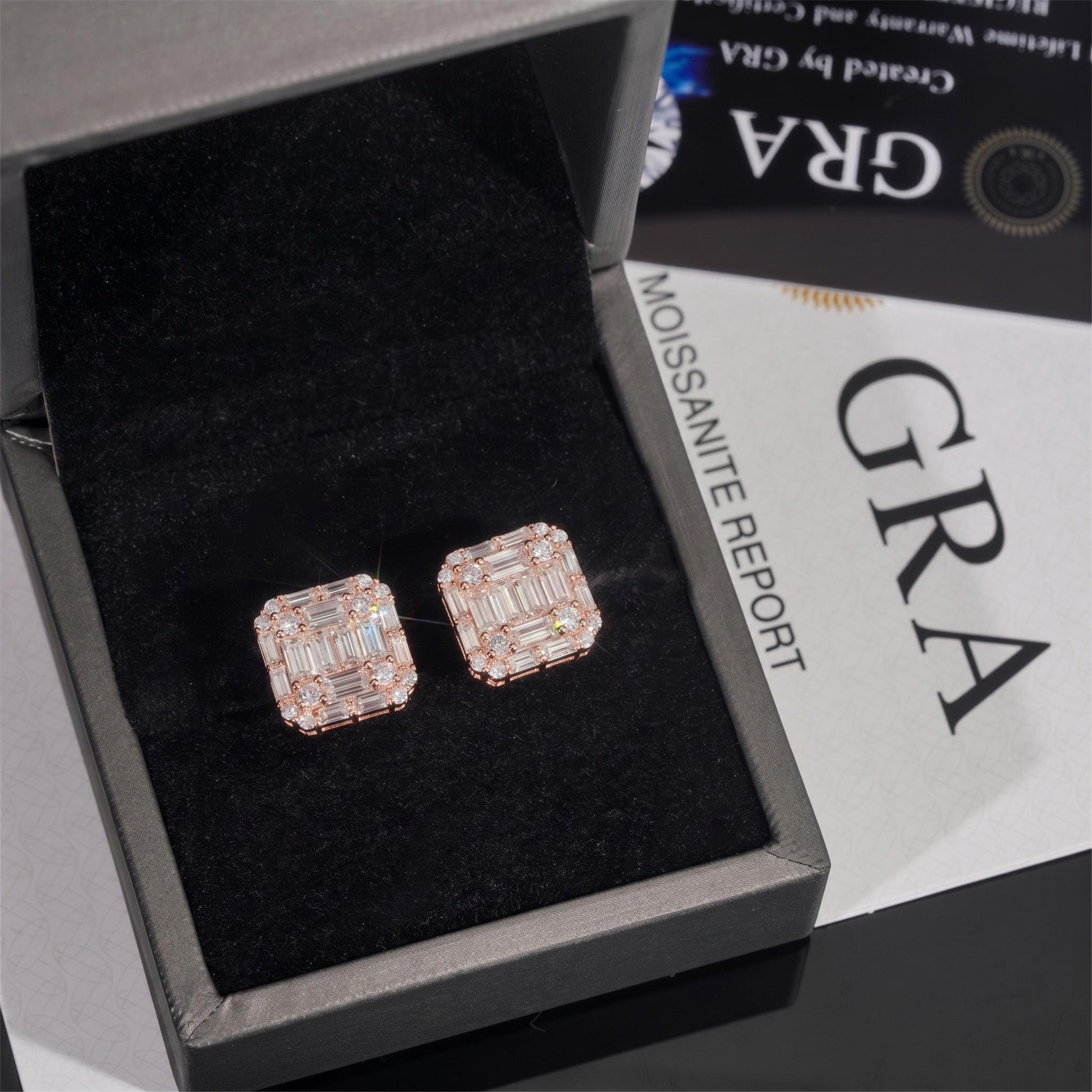 925 Silver & VVS1 Moissanite Square Baguette Cut Stud Earrings 925 Silver & VVS1 Moissanite Square Baguette Cut Stud Earrings