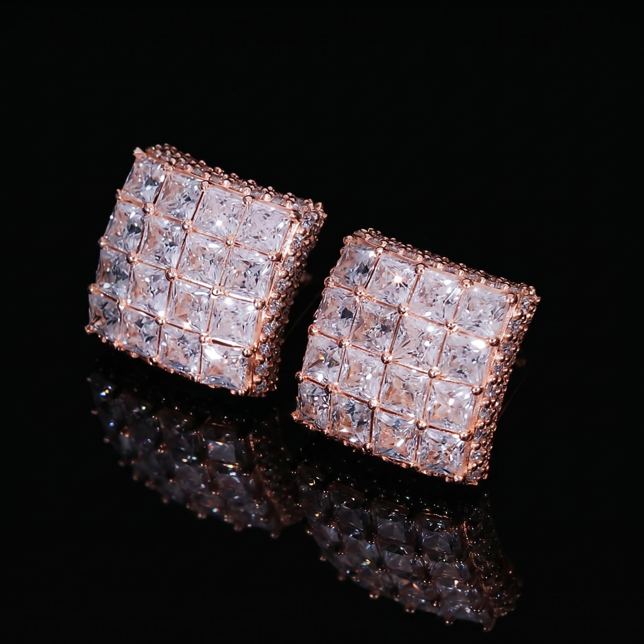 925 Silver & VVS1 Moissanite Princess Cut Square Stud Earrings 925 Silver & VVS1 Moissanite Princess Cut Square Stud Earrings