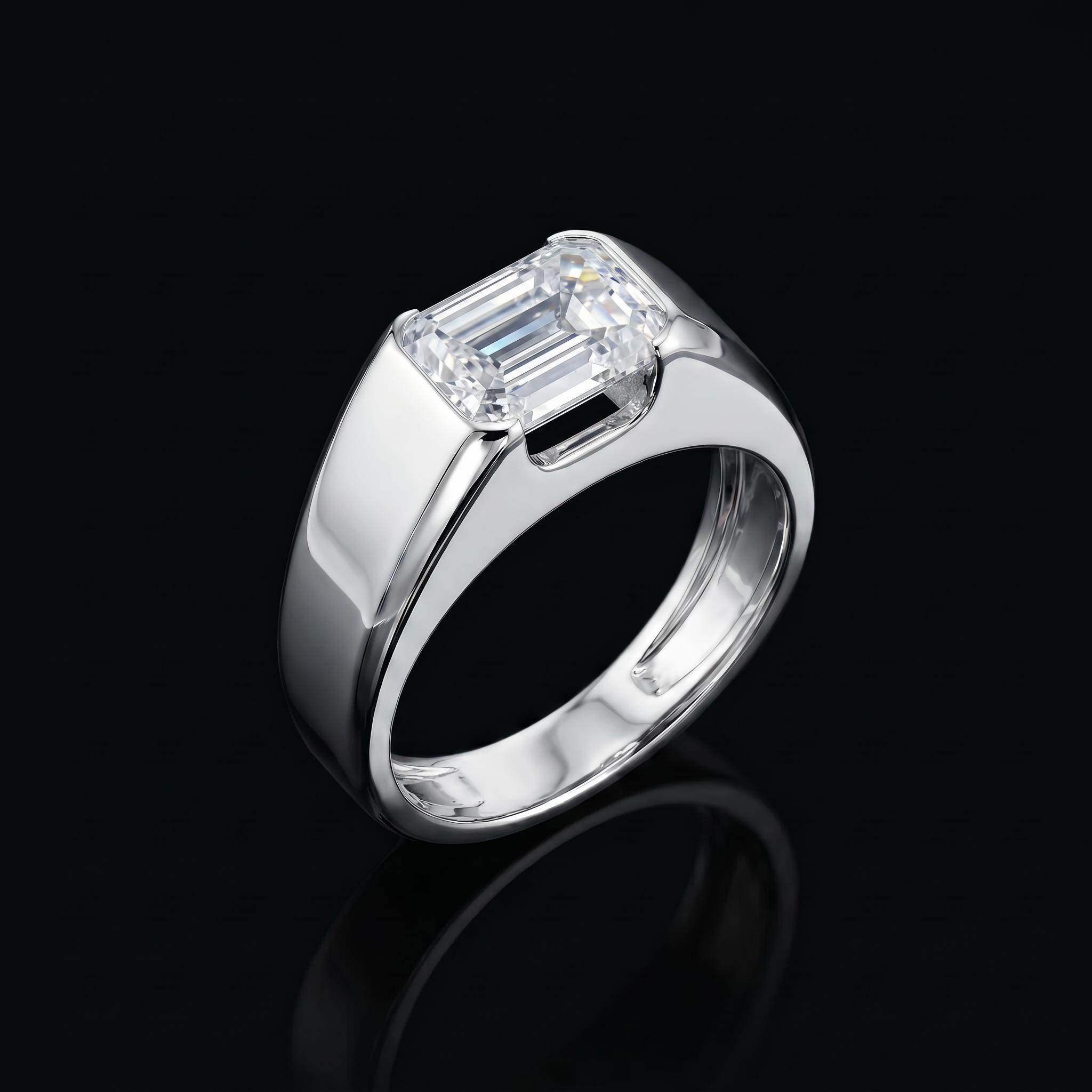925 Silver & VVS1 Moissanite Emerald-cut Ring 925 Silver & VVS1 Moissanite Emerald-cut Ring