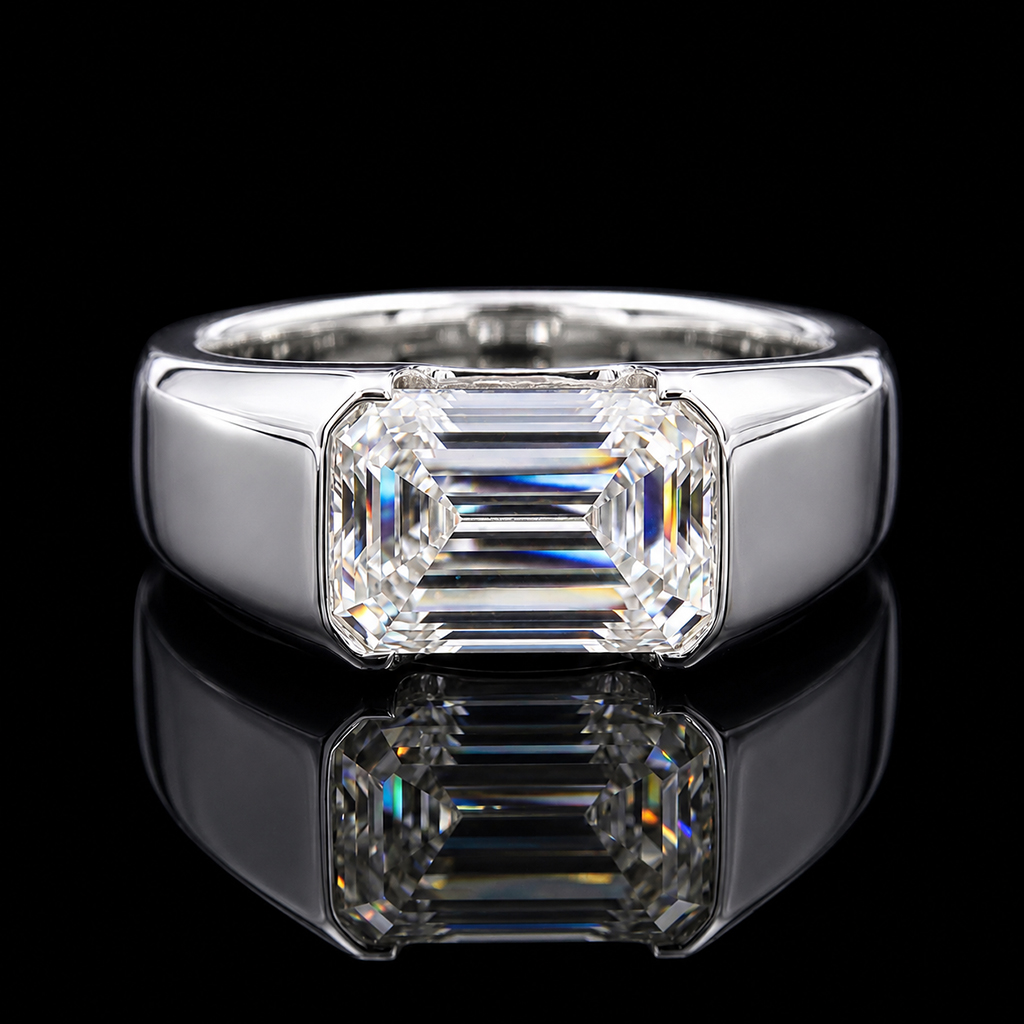 925 Silver & VVS1 Moissanite Emerald-cut Ring 925 Silver & VVS1 Moissanite Emerald-cut Ring