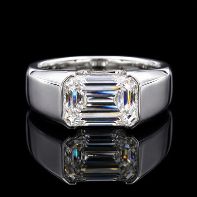 925 Silver & VVS1 Moissanite Emerald-cut Ring