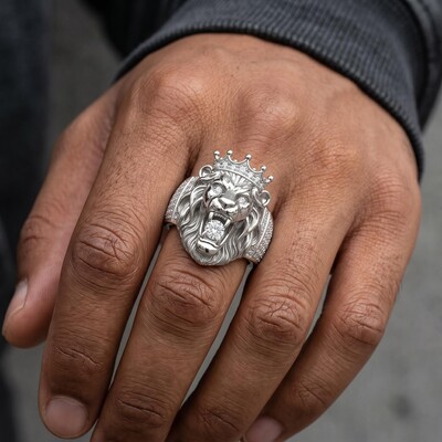 Iced Roaring Lion Head Crown Ring