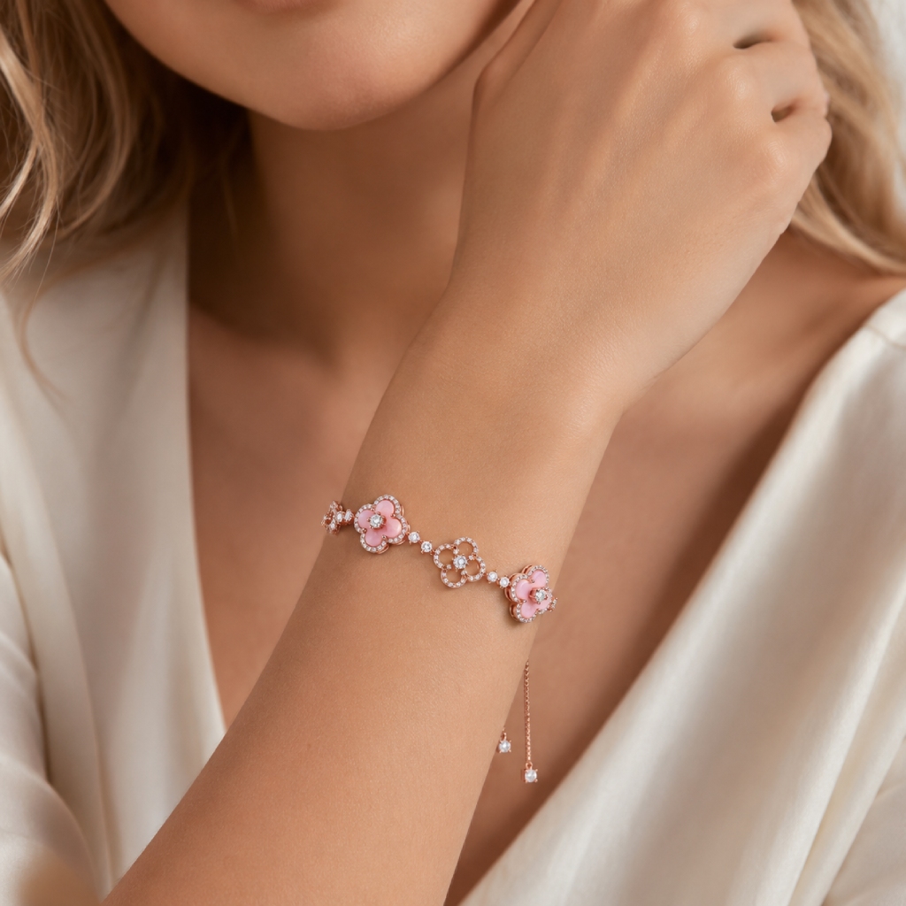 Adjustable Pink Clover Bracelet in 18K Rose Gold Adjustable Pink Clover Bracelet in 18K Rose Gold