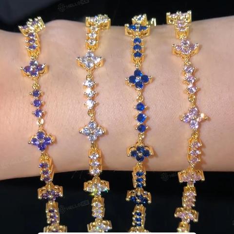 3.12 ct.tw. Four-leaf Clover Round Stone Tennis Bracelet 3.12 ct.tw. Four-leaf Clover Round Stone Tennis Bracelet