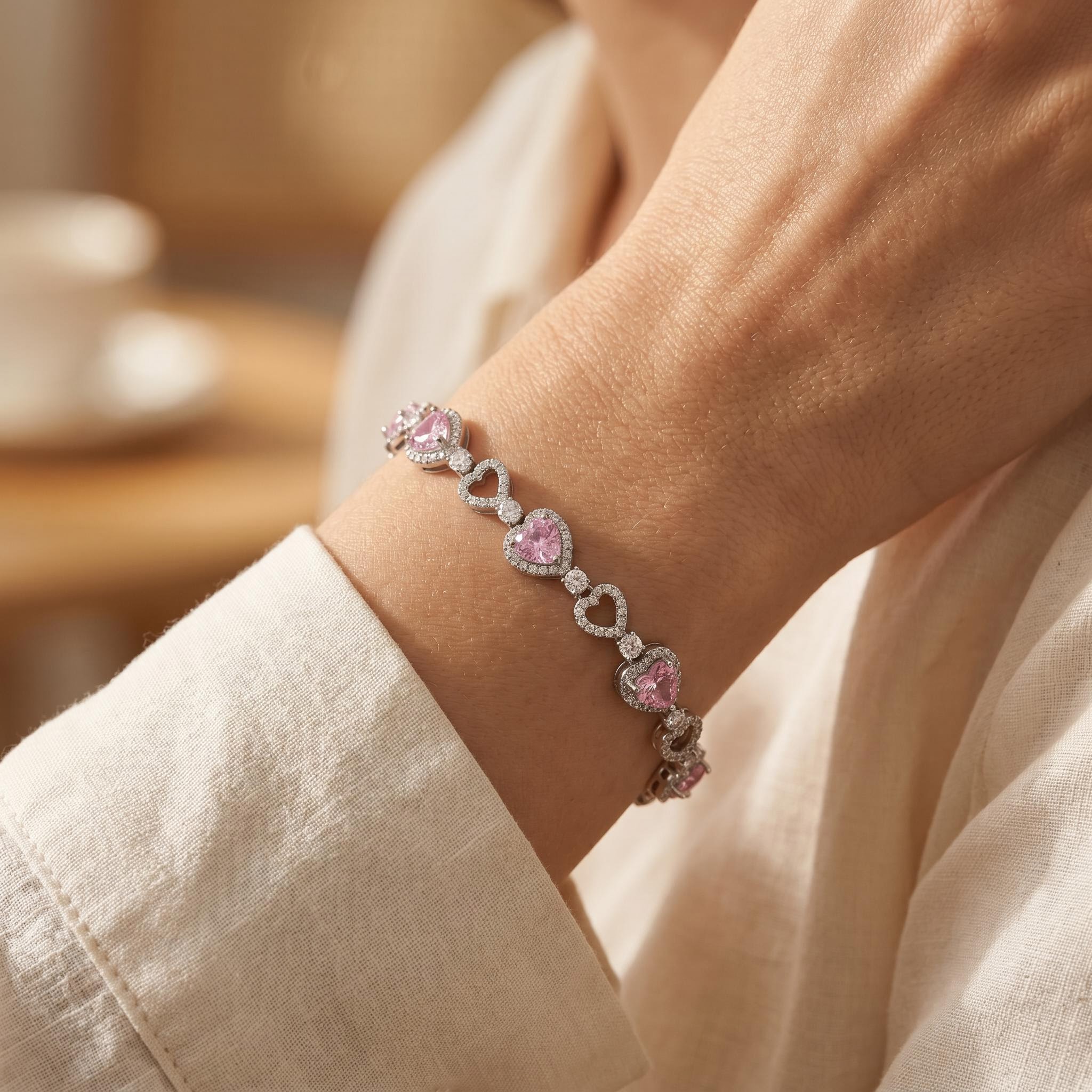 5.98 ct.tw. Heart Linked Bracelet
