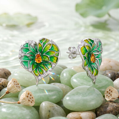 Helloice Enamel Nature Glaze Green Heart Stud Earrings